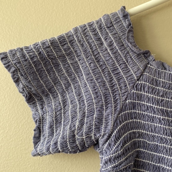 Old Navy Off the Shoulder Shirred Top - Picture 6 of 8